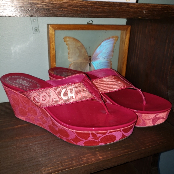 Coach Poppy Cammie Signature C Wedge Sandal 7) - Picture 1 of 8